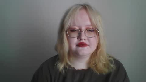 elayne_sweet online show from March 5, 8:21 am