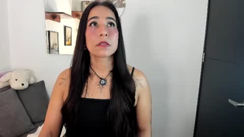 Electra- Please help me reach 100 likes online show from June 16, 12:11 am
