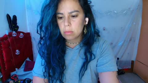 Snapshot of elektra_32 chatting on January 18, 4:48 am elektra online show from January 18, 4:48 am