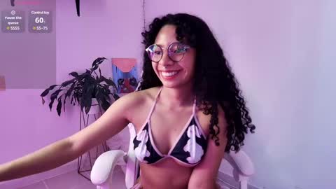 Snapshot of elektra_williams chatting on February 12, 10:04 pm elektra_williams online show from February 12, 10:04 pm