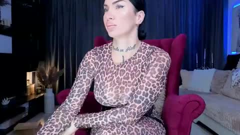 Snapshot of elektravelvet chatting on September 16, 7:38 am ElektraSheDemon online show from September 16, 7:38 am
