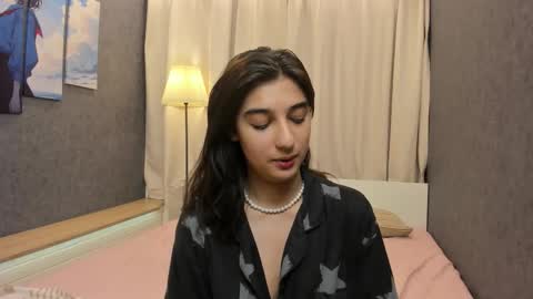 Snapshot of elfy_rare chatting on September 17, 5:11 pm Elfy online show from September 17, 5:11 pm