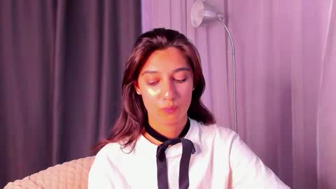 Snapshot of elfy_rare chatting on October 11, 2:53 pm Elfy online show from October 11, 2:53 pm