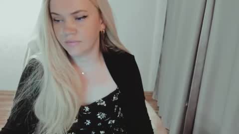 Ella online show from June 29, 5:25 am