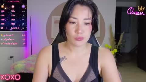 eliiih_ online show from June 25, 3:06 am