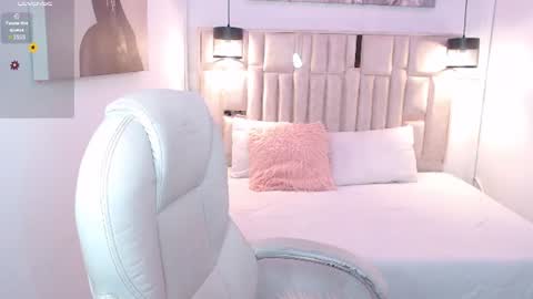 eliiih_ online show from July 2, 3:51 pm