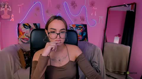 Elin online show from May 13, 7:36 am