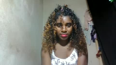 elina981 online show from July 2, 10:43 am