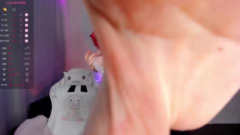 Snapshot of elina__rose chatting on October 1, 3:55 am Elina online show from October 1, 3:55 am