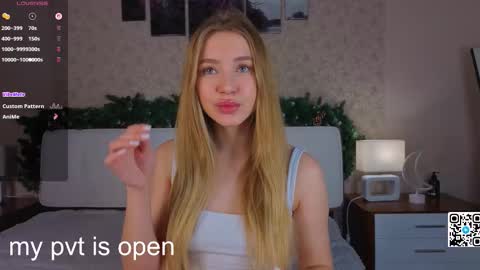 Elina online show from December 15, 1:33 am