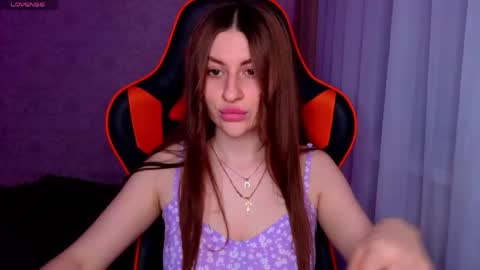 Elina online show from May 10, 6:21 pm