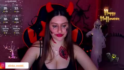 Elina online show from October 31, 8:57 pm