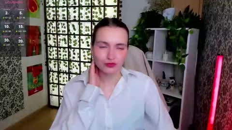 Elis  online show from October 20, 2:25 am