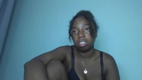 elisa821456 online show from March 8, 2:04 am