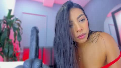 Elisa online show from November 5, 8:36 pm