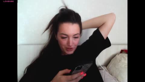 elisa_dove208 online show from October 8, 5:12 am