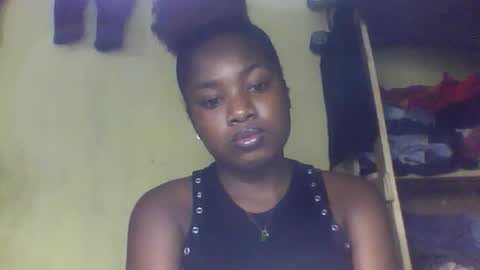 elisabeth2525 online show from June 14, 6:19 pm