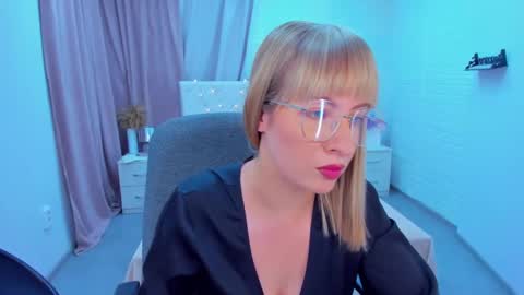 Elisabeth online show from December 26, 4:58 pm