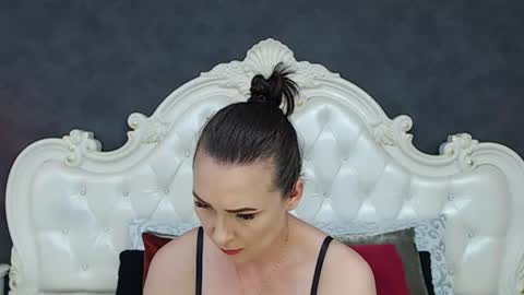 Krissy online show from July 22, 8:15 am