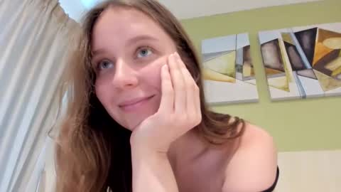 Snapshot of elisadikotti chatting on October 13, 8:17 am elisadikotti online show from October 13, 8:17 am