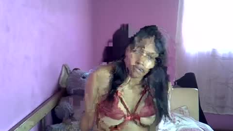 elisah01 online show from July 1, 1:32 pm