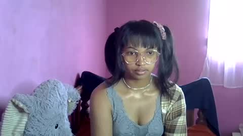 elisah01 online show from June 16, 5:41 am