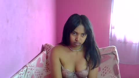 elisah01 online show from August 3, 5:44 am