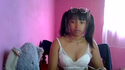 elisah01 online show from June 14, 5:30 am