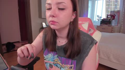 Snapshot of elisejays chatting on January 18, 10:06 am Elise online show from January 18, 10:06 am