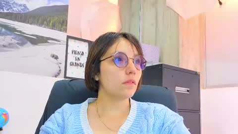 Eliza online show from June 15, 4:07 pm