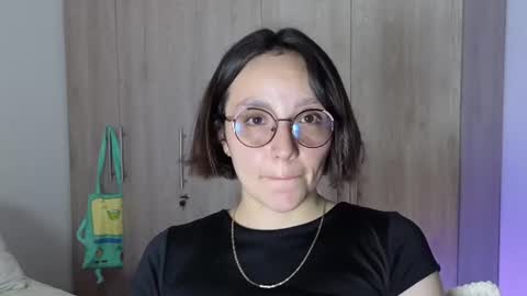 Eliza online show from July 22, 6:09 pm