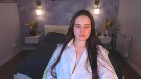 Elizabet online show from July 6, 3:03 pm