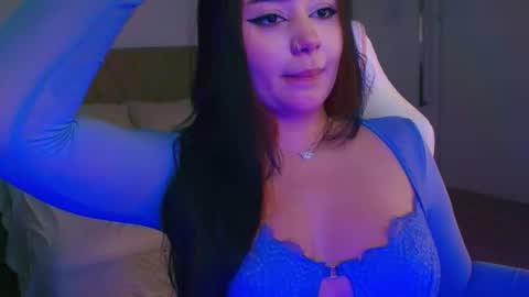 Elezabeth online show from June 13, 8:28 pm