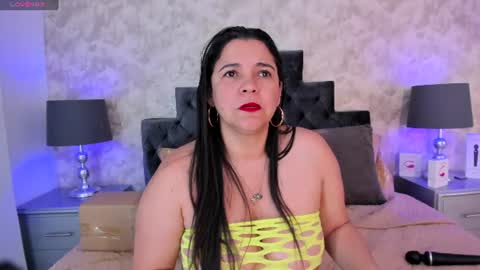 Elizabeth online show from July 3, 5:19 pm