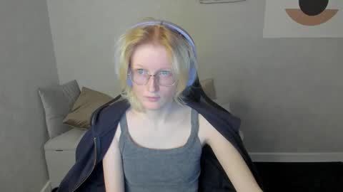 Snapshot of elizabeth_harpper chatting on September 14, 8:12 am Elizabeth online show from September 14, 8:12 am