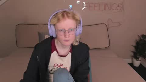 Snapshot of elizabeth_harpper chatting on September 10, 1:38 am Elizabeth online show from September 10, 1:38 am