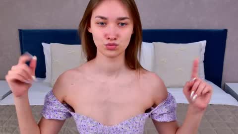 Elizabeth online show from May 4, 7:17 pm