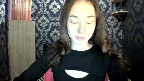 elizabethrice online show from December 12, 9:58 pm