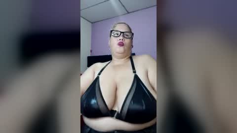 Elizabeth online show from June 22, 10:34 am