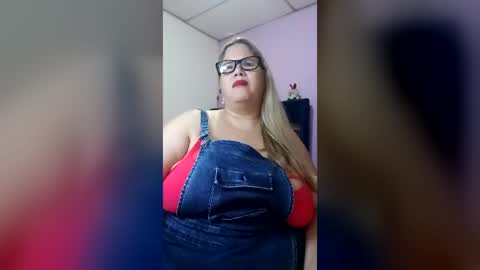 Elizabeth online show from July 28, 10:57 am