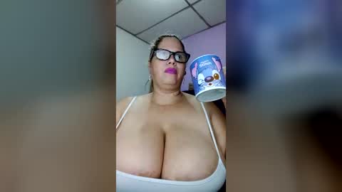 Elizabeth online show from July 26, 10:34 am