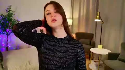 Eliza online show from June 17, 1:45 pm