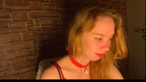 Eliza online show from July 21, 5:46 pm