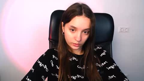 elizsun online show from November 15, 8:04 am