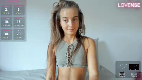 Snapshot of elizsweet chatting on September 23, 1:09 pm Eliz online show from September 23, 1:09 pm
