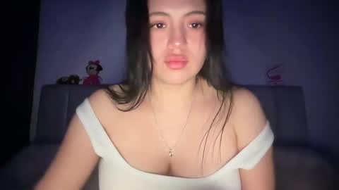 Ella  online show from August 4, 4:51 am