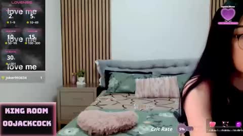 Chloe online show from May 14, 9:09 pm