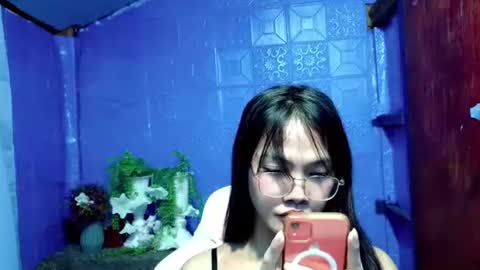 Ella online show from December 1, 12:41 pm