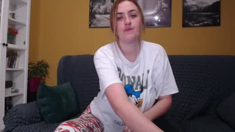 Snapshot of ella_max_live chatting on January 15, 7:05 am Ella  Max online show from January 15, 7:05 am
