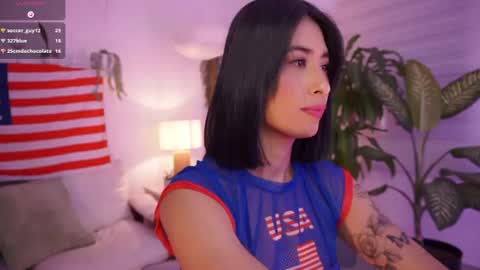 ELLA OWEN online show from July 4, 8:38 pm